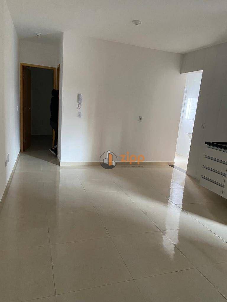 Casa para alugar com 2 quartos, 42m² - Foto 5