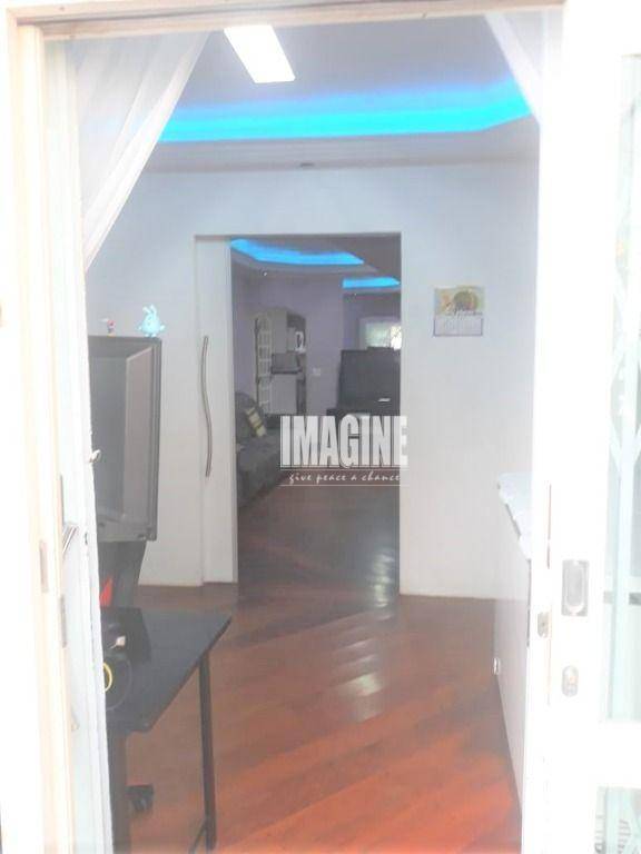 Sobrado à venda com 3 quartos, 330m² - Foto 13