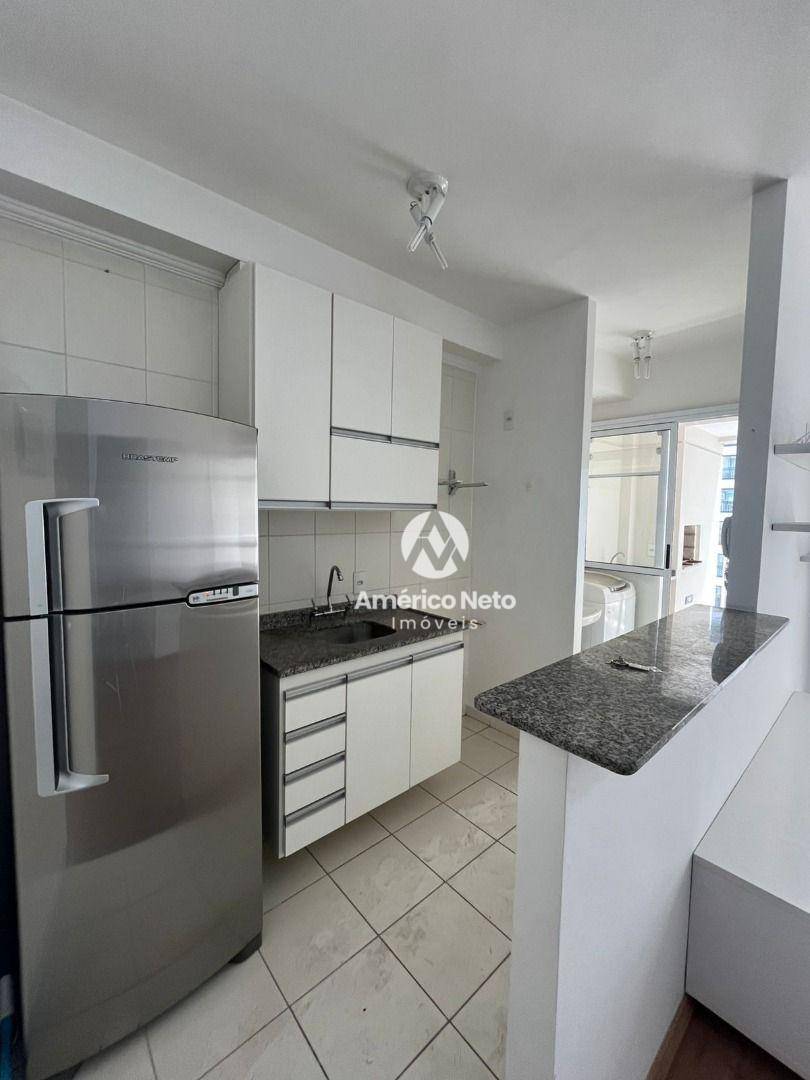 Apartamento à venda com 2 quartos, 60m² - Foto 28