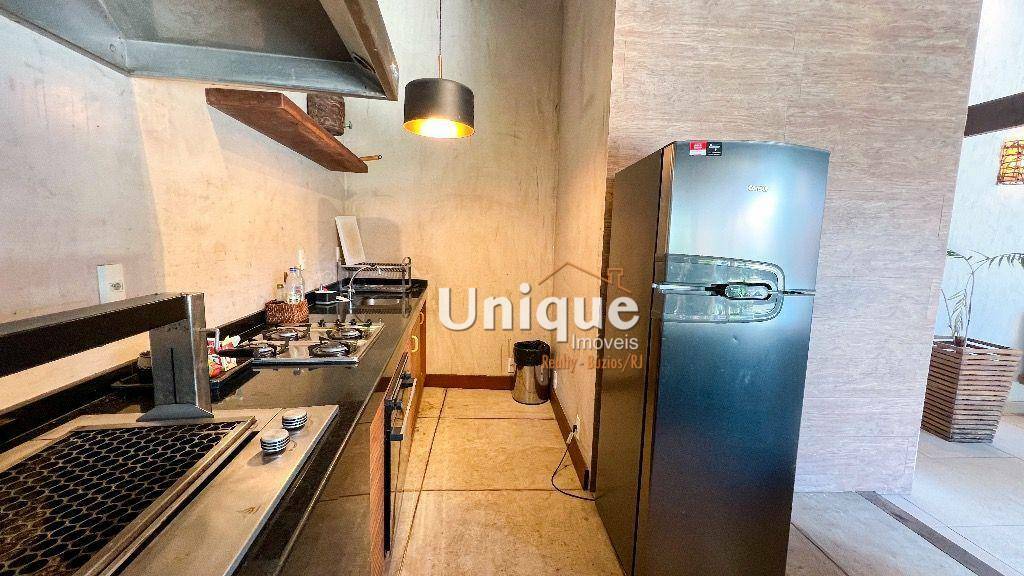 Casa de Condomínio à venda com 5 quartos, 360m² - Foto 36