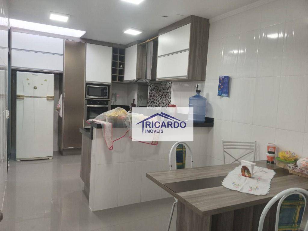 Casa à venda com 3 quartos, 230M2 - Foto 21