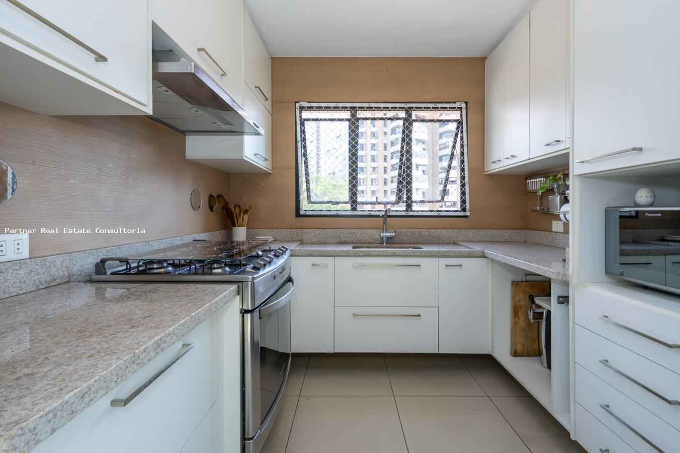 Apartamento à venda com 3 quartos, 184m² - Foto 35