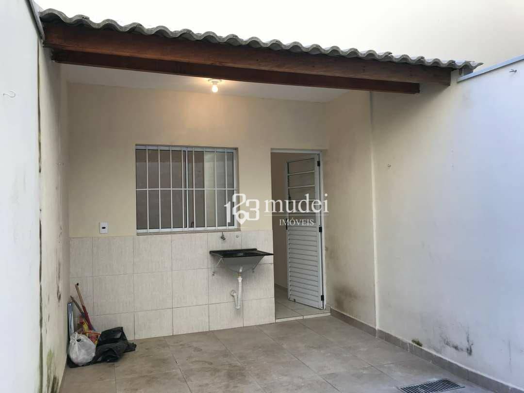 Casa à venda com 2 quartos, 54m² - Foto 15