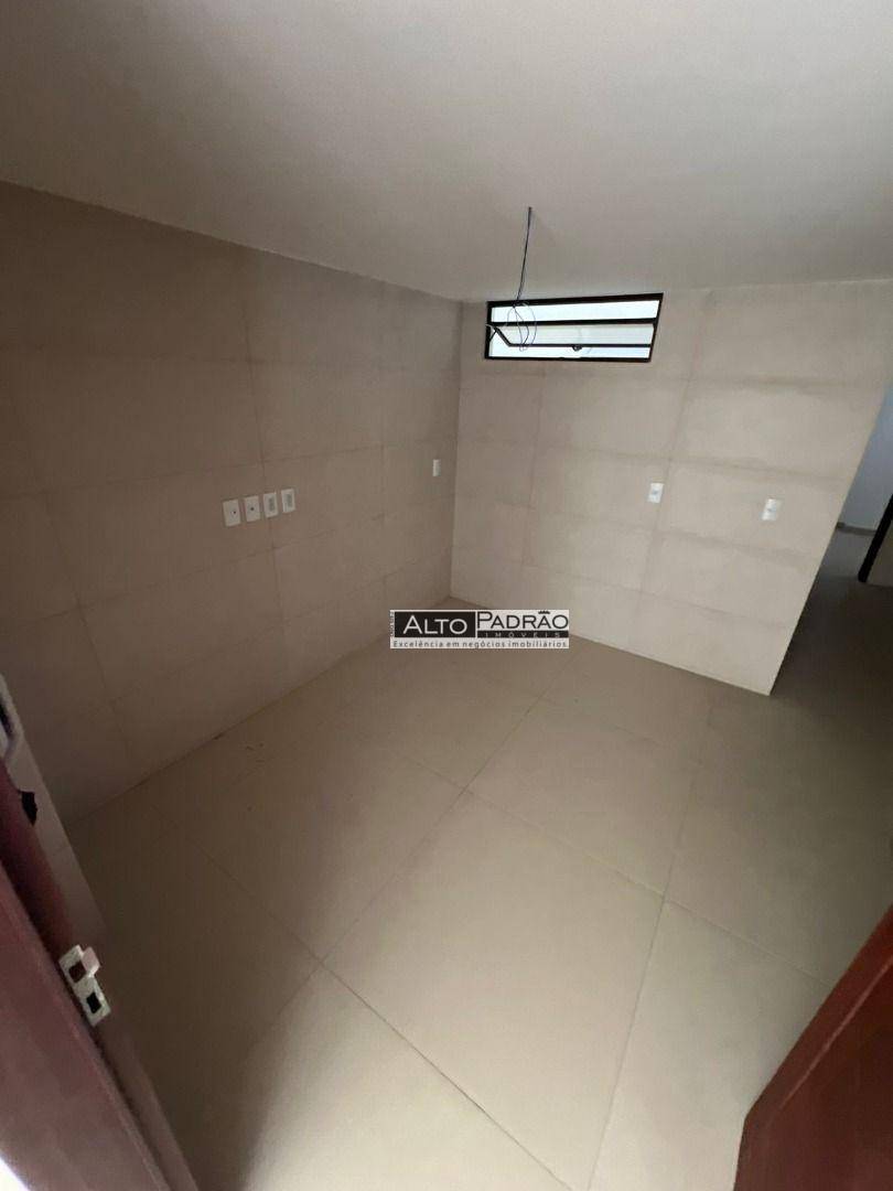 Apartamento à venda com 4 quartos, 234m² - Foto 5