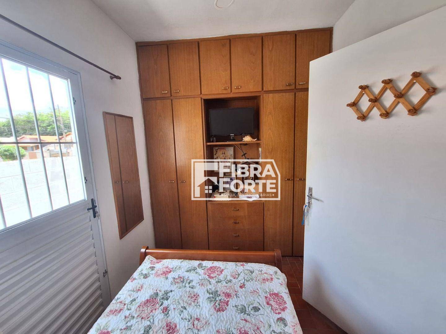 Casa à venda com 3 quartos, 154m² - Foto 11