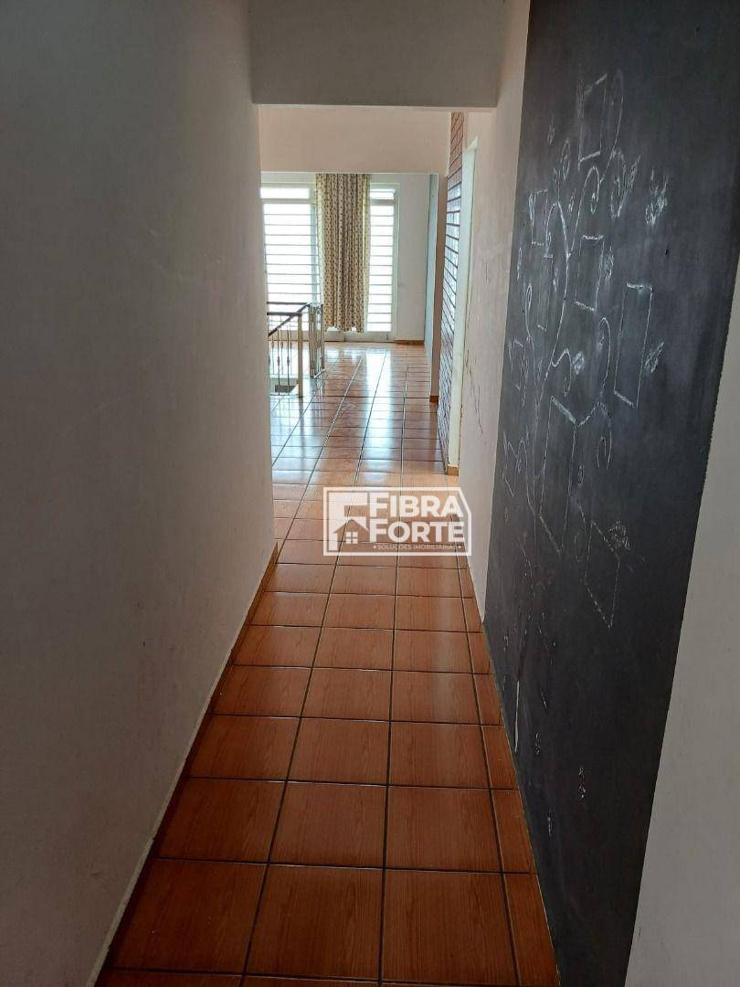 Casa à venda com 3 quartos, 210m² - Foto 15