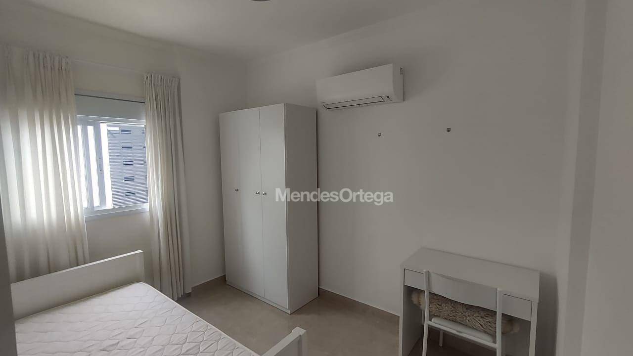 Apartamento para alugar com 3 quartos, 98m² - Foto 10