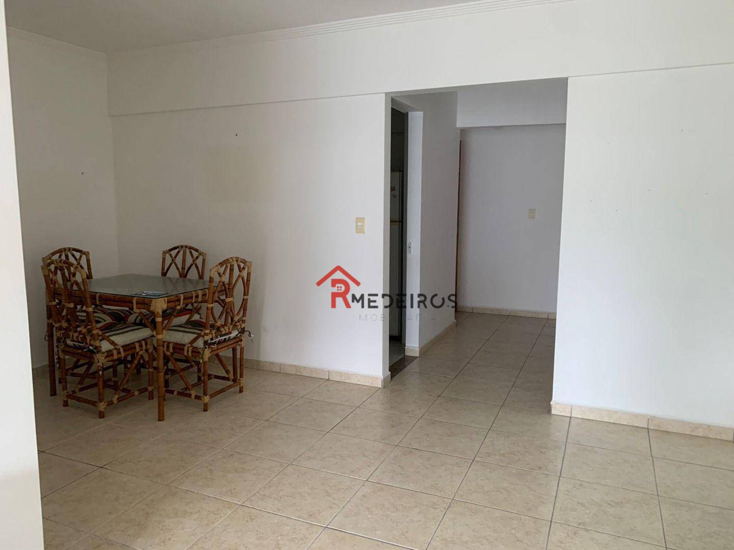 Apartamento à venda com 2 quartos, 81m² - Foto 3