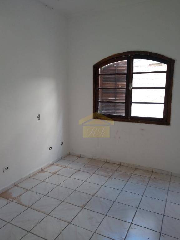 Sobrado à venda com 3 quartos, 226m² - Foto 11