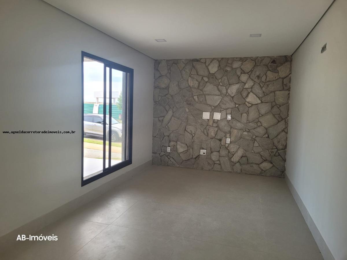 Casa de Condomínio à venda com 3 quartos, 220m² - Foto 6