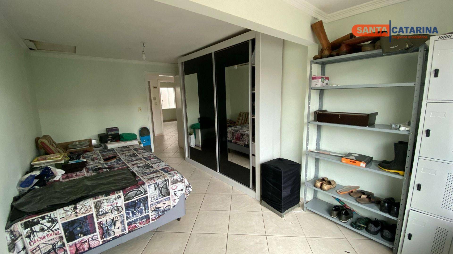 Casa de Condomínio à venda com 4 quartos, 166m² - Foto 31