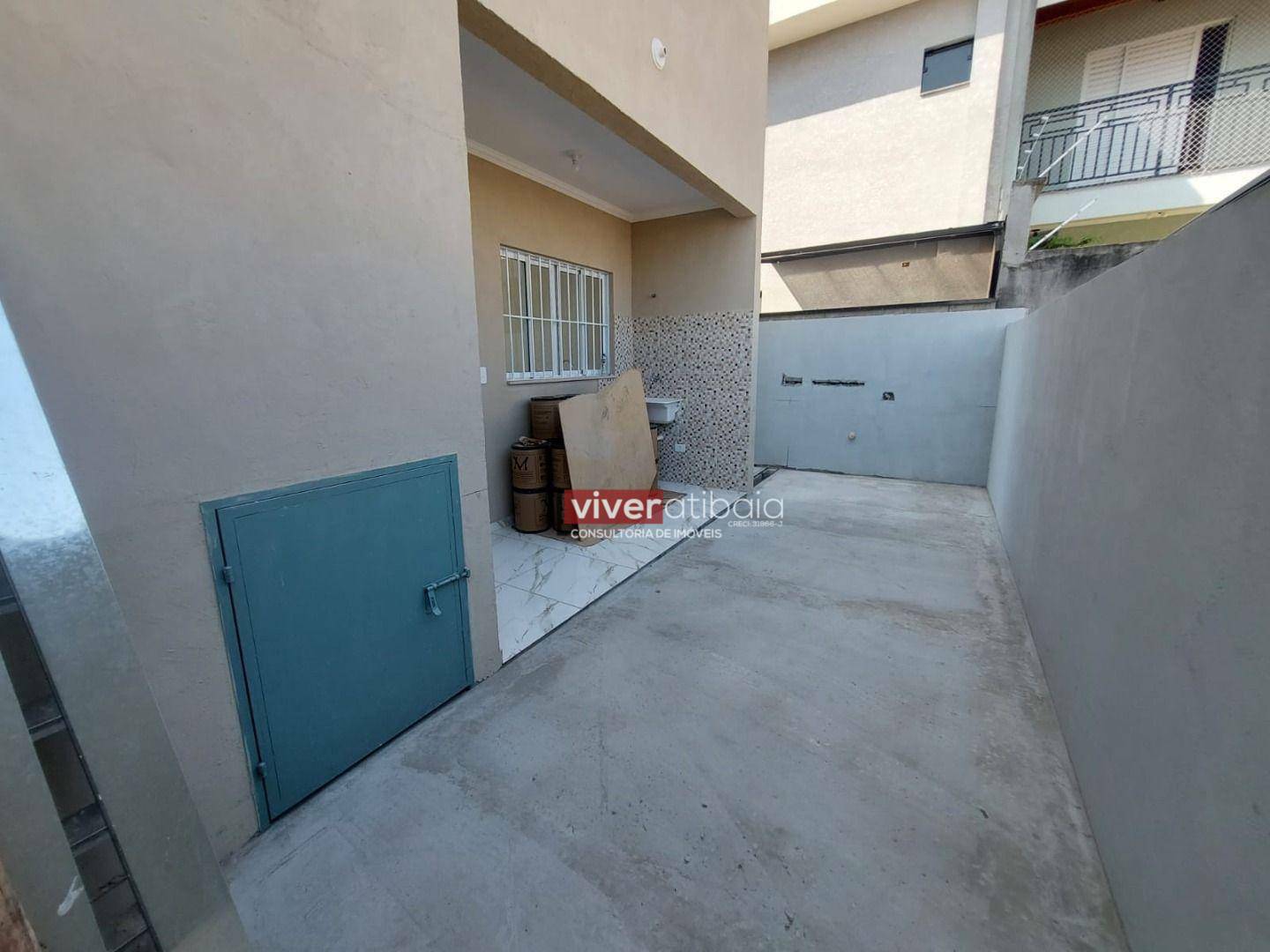 Casa à venda com 2 quartos, 70m² - Foto 1