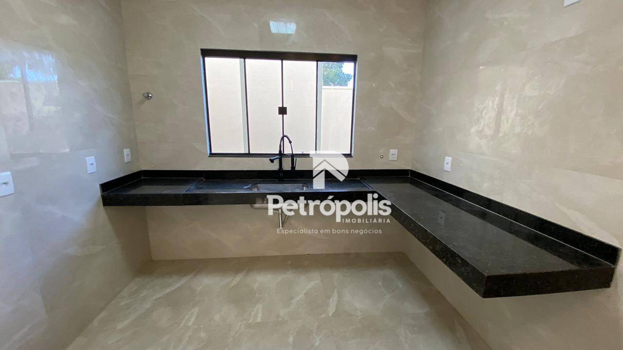 Casa à venda com 3 quartos, 127m² - Foto 12