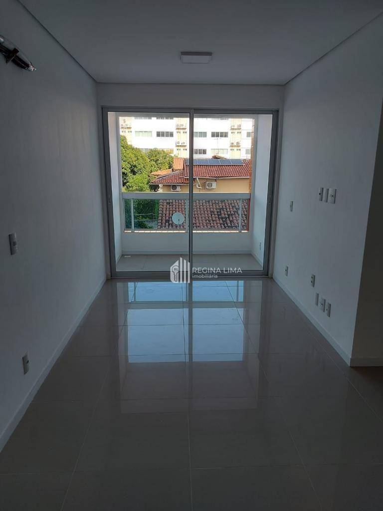 Apartamento à venda com 3 quartos, 79m² - Foto 7