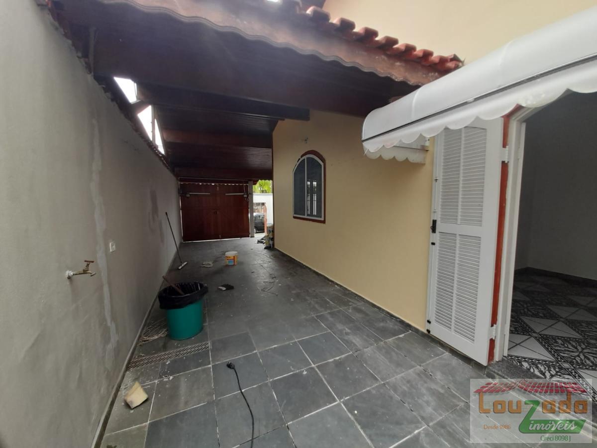 Casa à venda com 3 quartos, 250m² - Foto 10