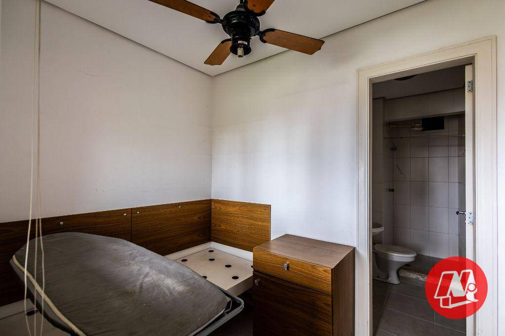 Apartamento à venda com 4 quartos, 222m² - Foto 21