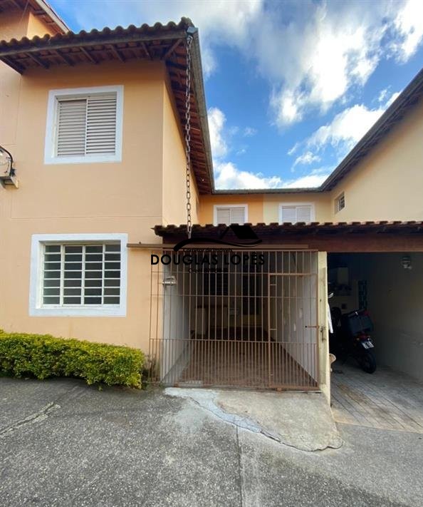 Sobrado à venda com 2 quartos, 47m² - Foto 1