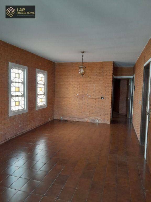 Casa à venda com 2 quartos, 90m² - Foto 2