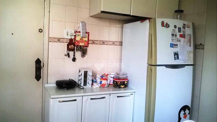 Apartamento à venda com 2 quartos, 70m² - Foto 13