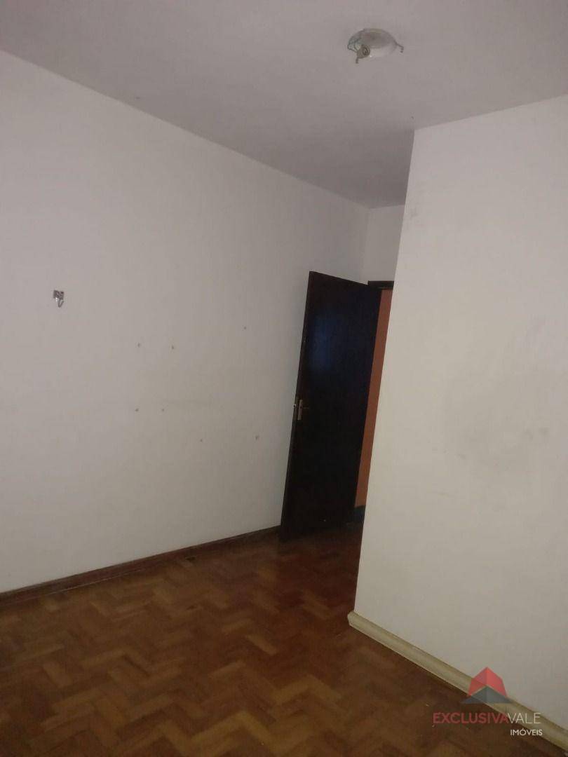 Casa à venda com 2 quartos, 90m² - Foto 2