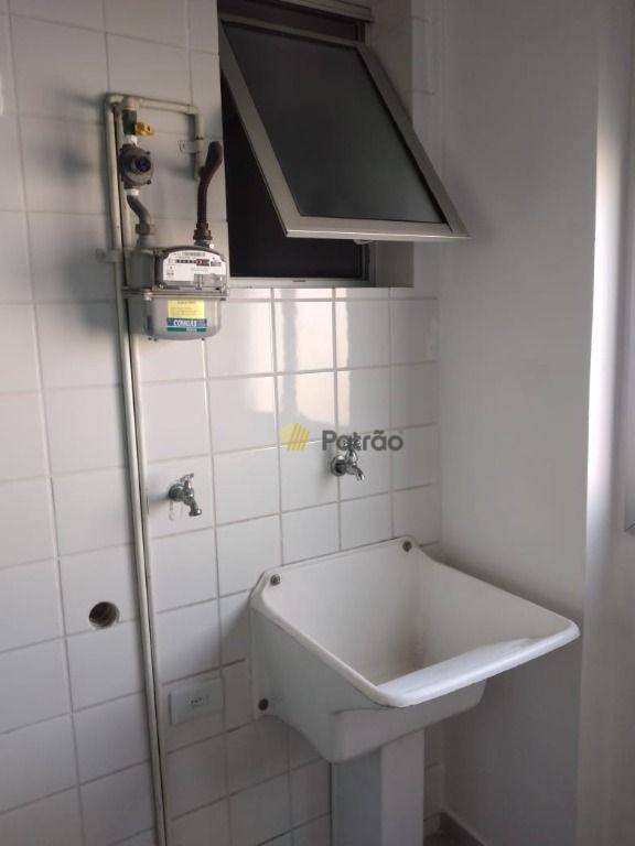 Apartamento para alugar com 3 quartos, 65m² - Foto 5