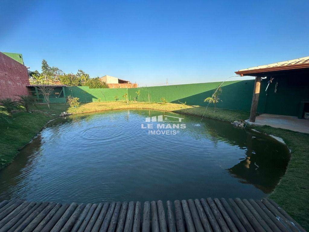 Chácara à venda com 4 quartos, 130m² - Foto 1
