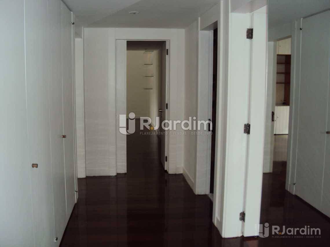 Apartamento à venda e aluguel com 4 quartos, 319m² - Foto 17