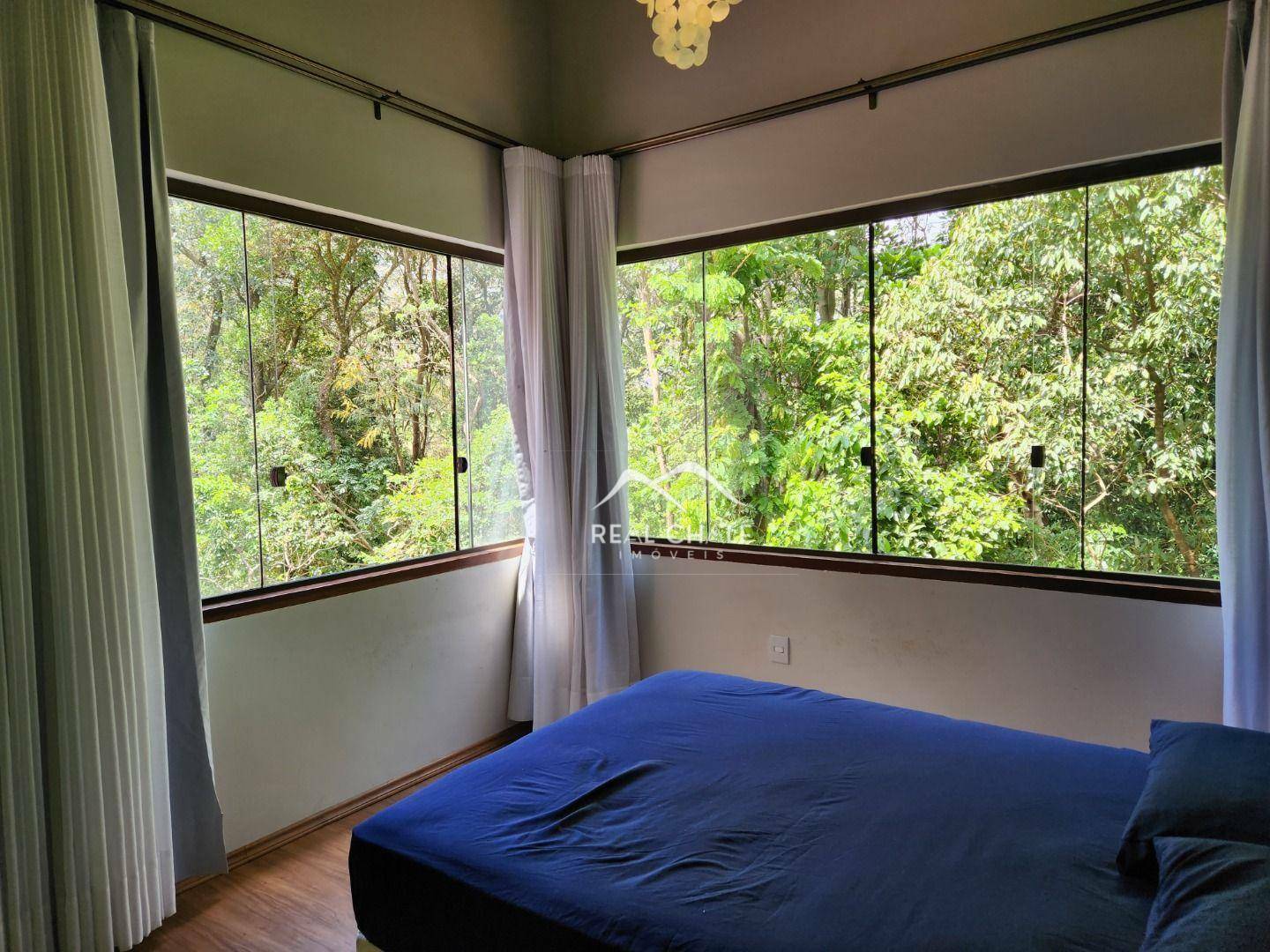 Casa de Condomínio à venda com 3 quartos, 250m² - Foto 14