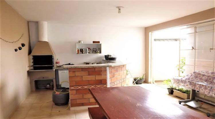 Casa à venda com 3 quartos, 145m² - Foto 4