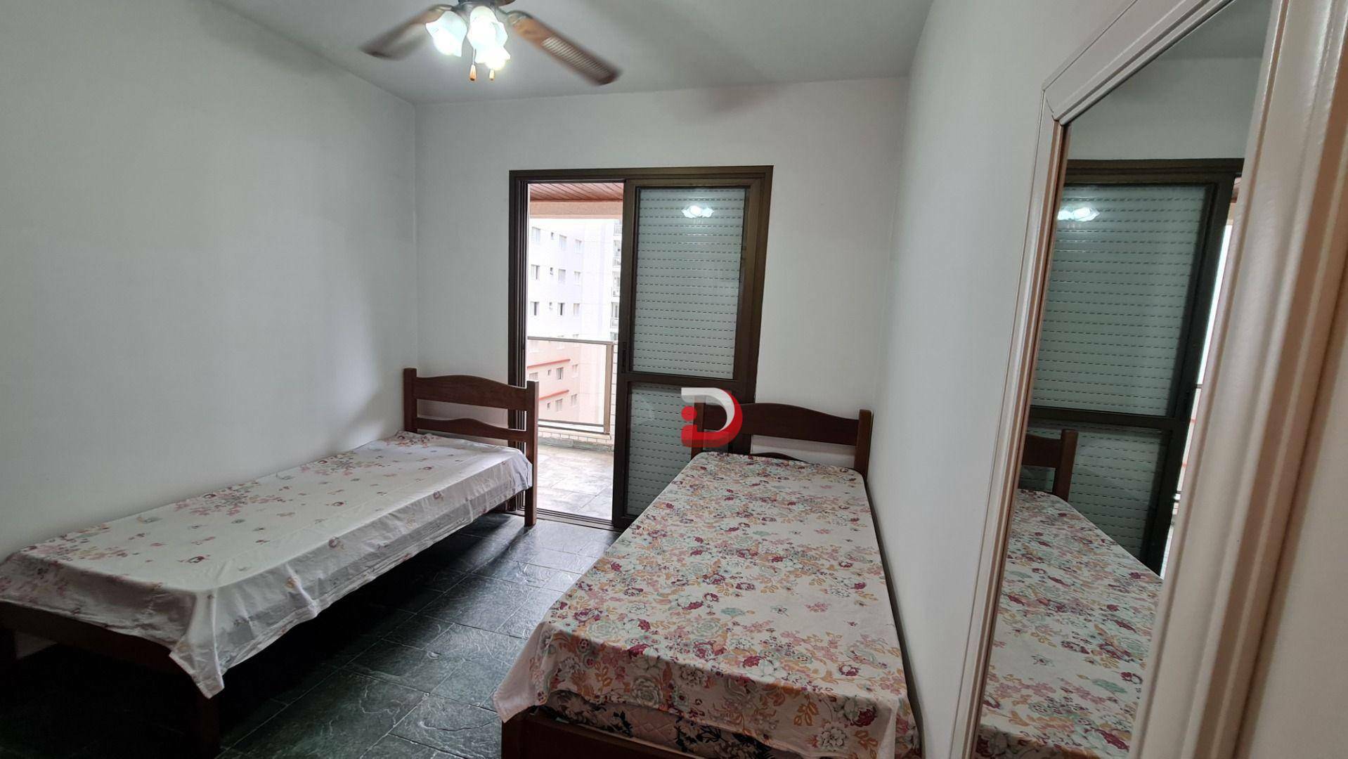 Apartamento para alugar com 3 quartos, 150m² - Foto 15