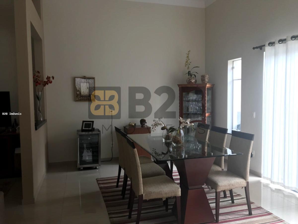 Casa de Condomínio à venda com 3 quartos, 204m² - Foto 10