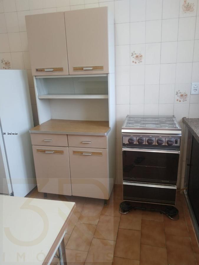 Apartamento para alugar com 2 quartos, 53m² - Foto 13