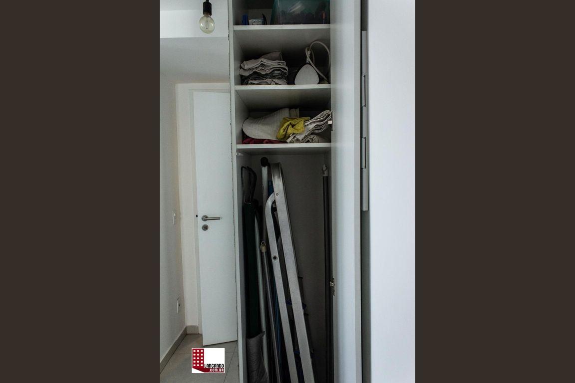 Apartamento à venda com 2 quartos, 65m² - Foto 3