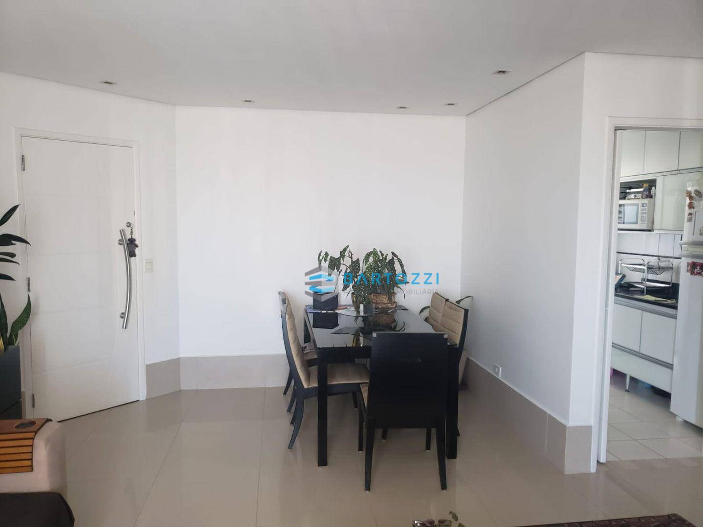 Apartamento à venda com 2 quartos, 73m² - Foto 8