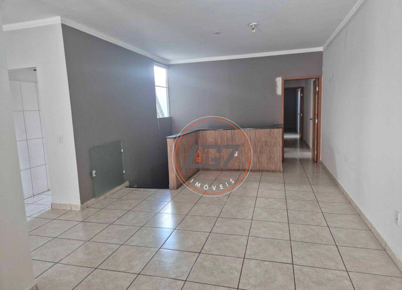 Casa, 4 quartos, 175 m² - Foto 3