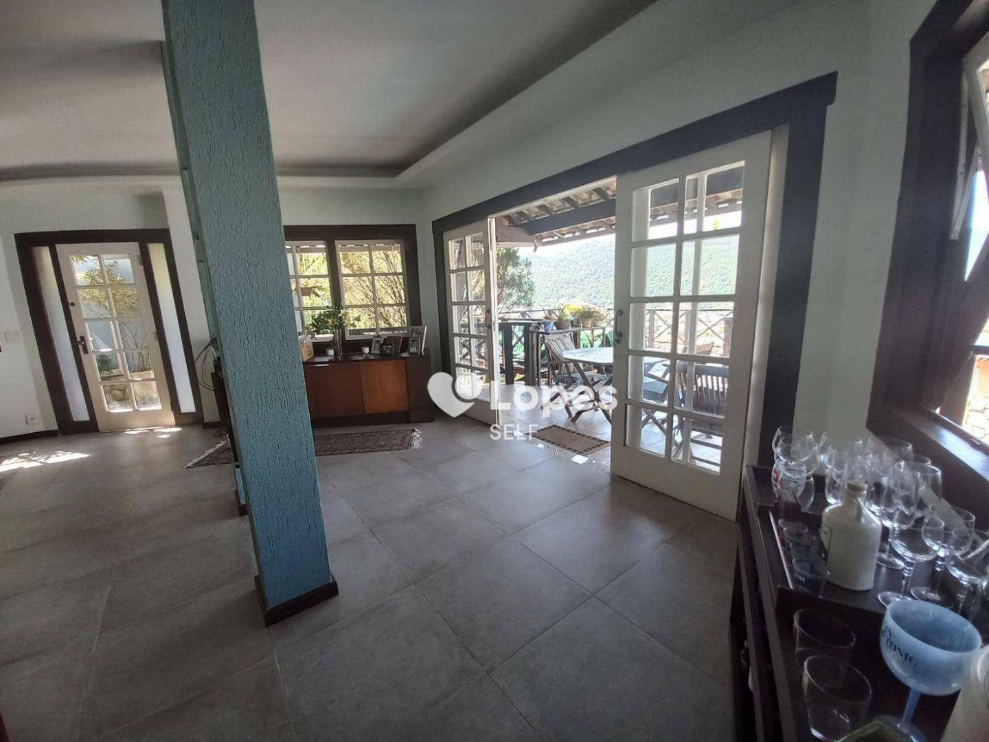 Casa à venda com 5 quartos, 262m² - Foto 7