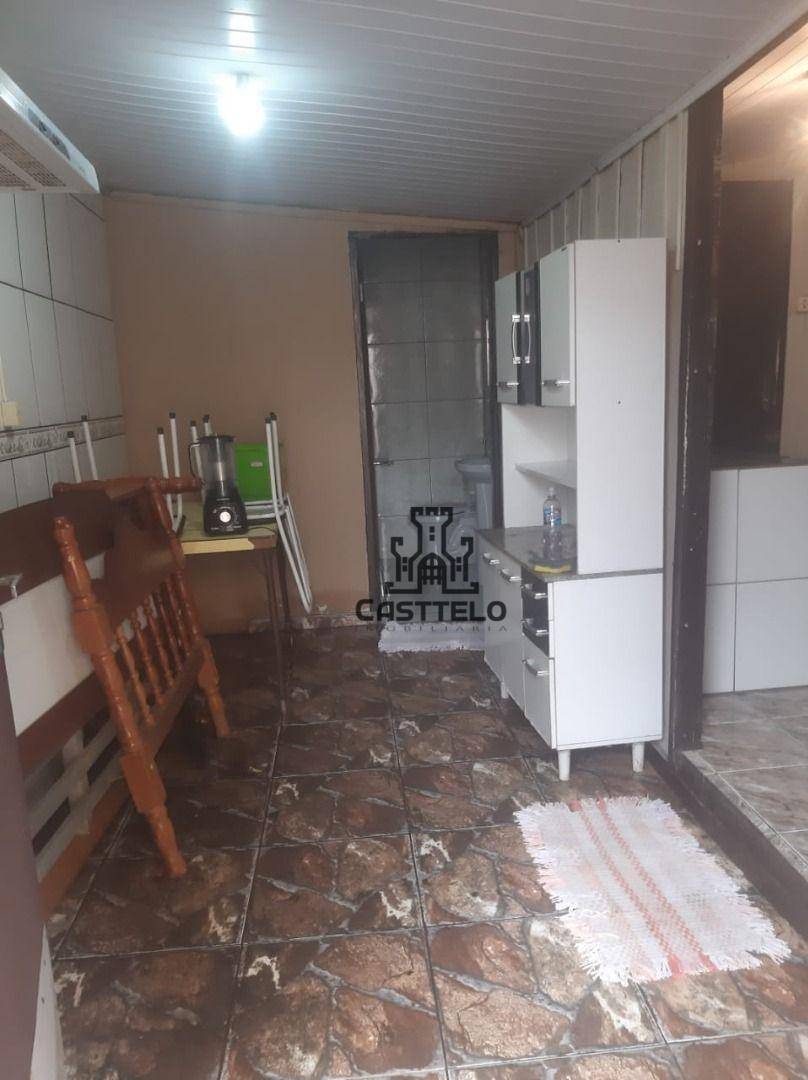 Casa à venda com 4 quartos, 150m² - Foto 15