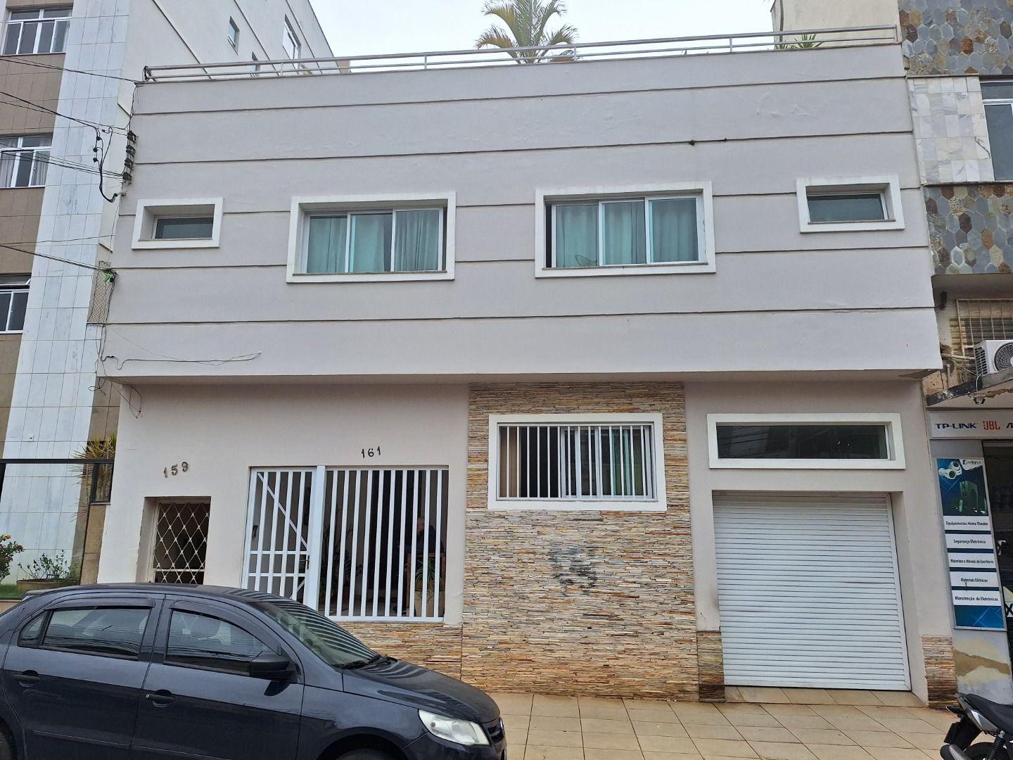 Casa para alugar com 5 quartos, 277m² - Foto 63