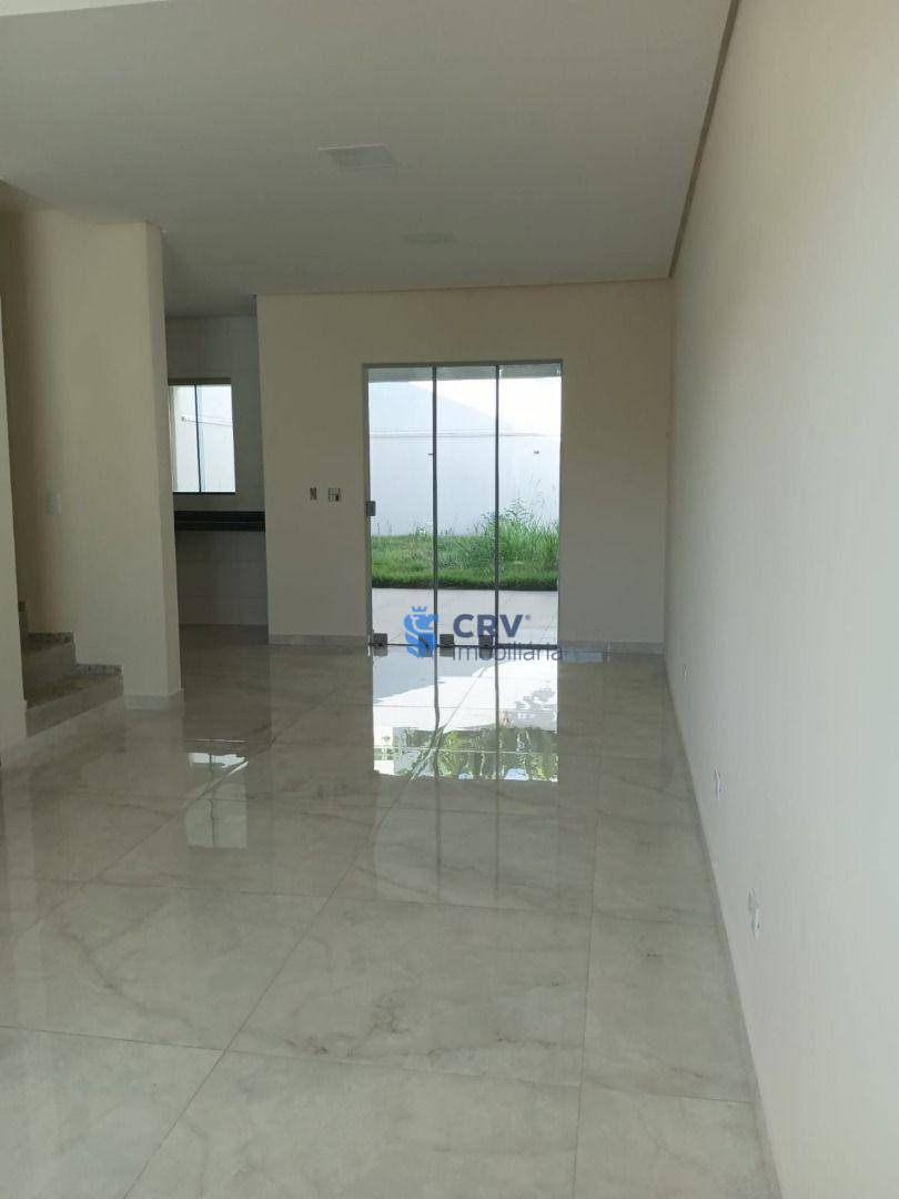 Sobrado à venda com 3 quartos, 122m² - Foto 2