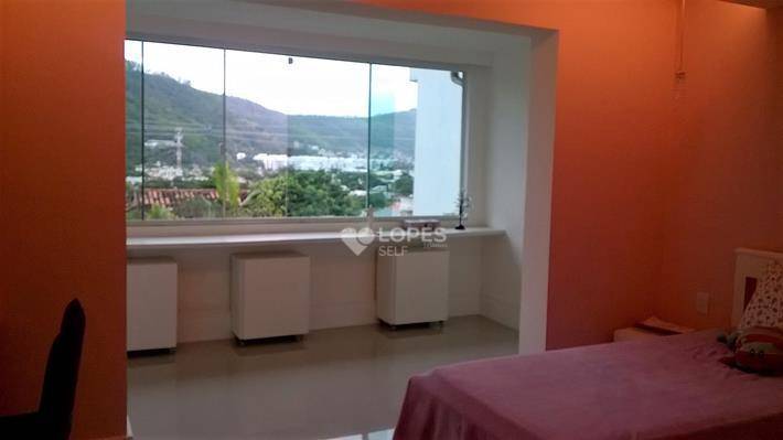 Casa à venda com 3 quartos, 190m² - Foto 8