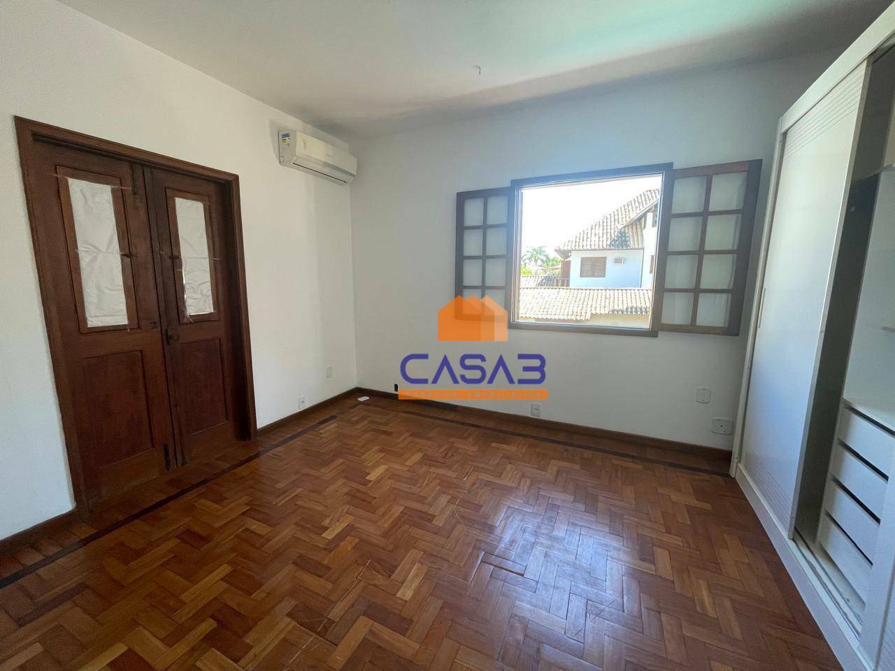 Casa à venda com 6 quartos, 473m² - Foto 18