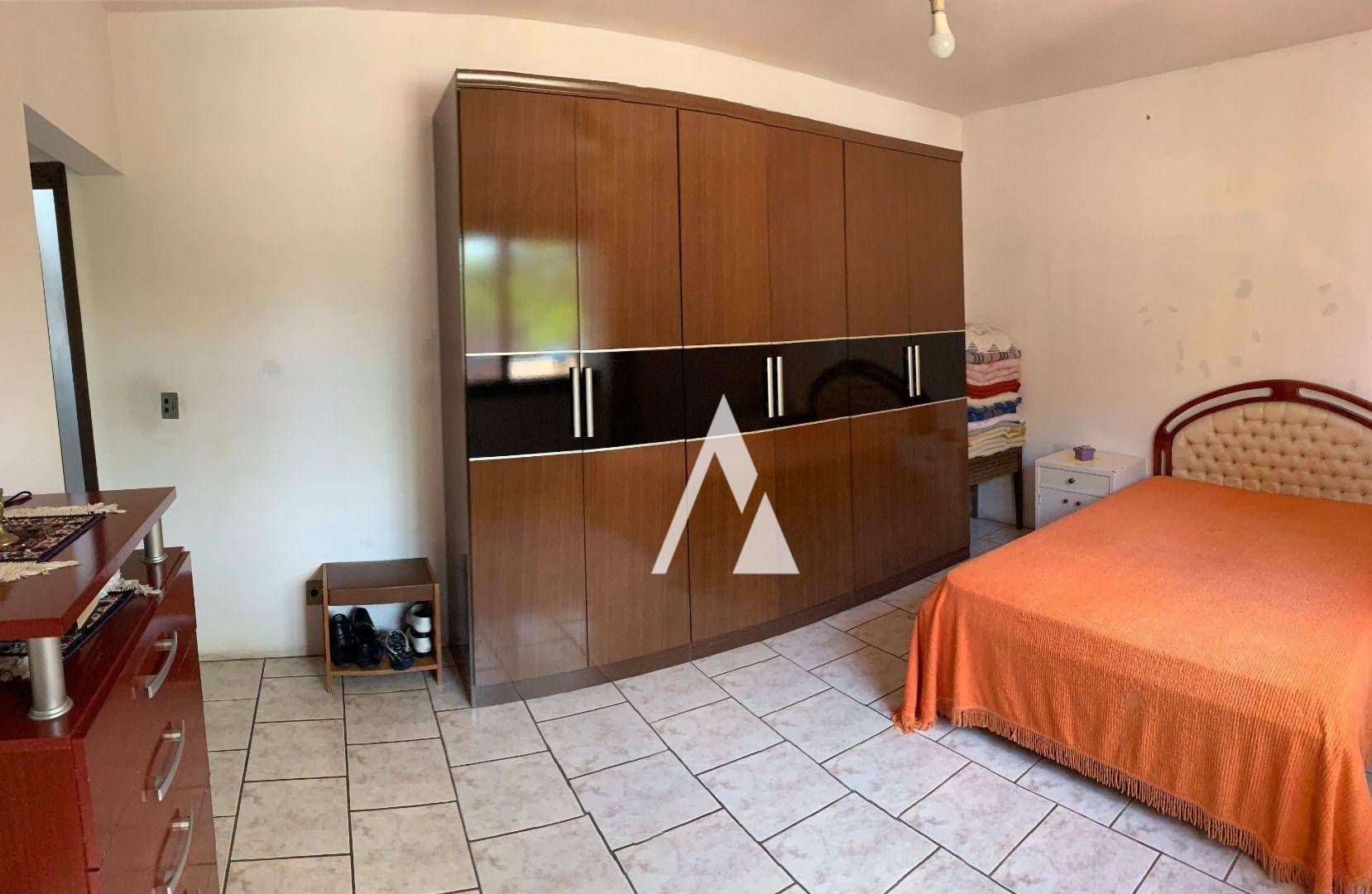 Casa à venda com 3 quartos, 250m² - Foto 10