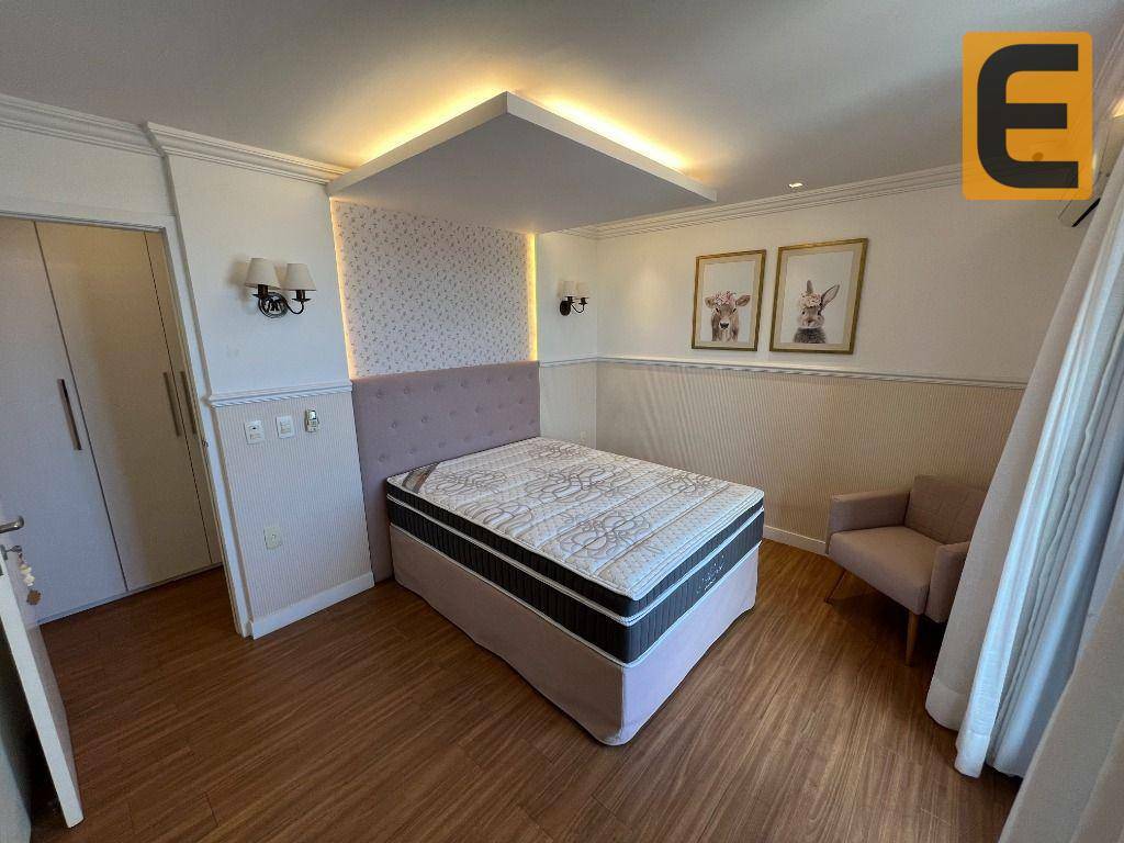 Apartamento à venda com 3 quartos, 221m² - Foto 18