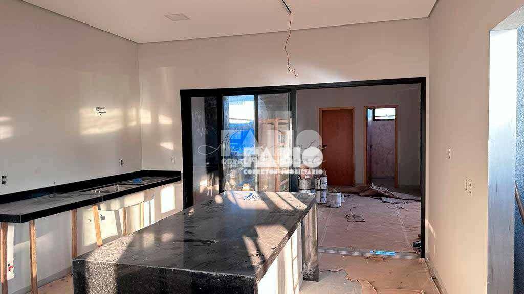 Casa de Condomínio à venda com 3 quartos, 202m² - Foto 11