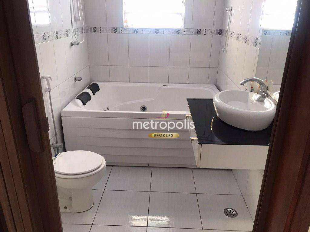 Sobrado à venda com 2 quartos, 200m² - Foto 13