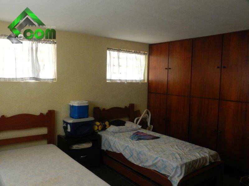 Casa de Condomínio à venda com 4 quartos, 376m² - Foto 29