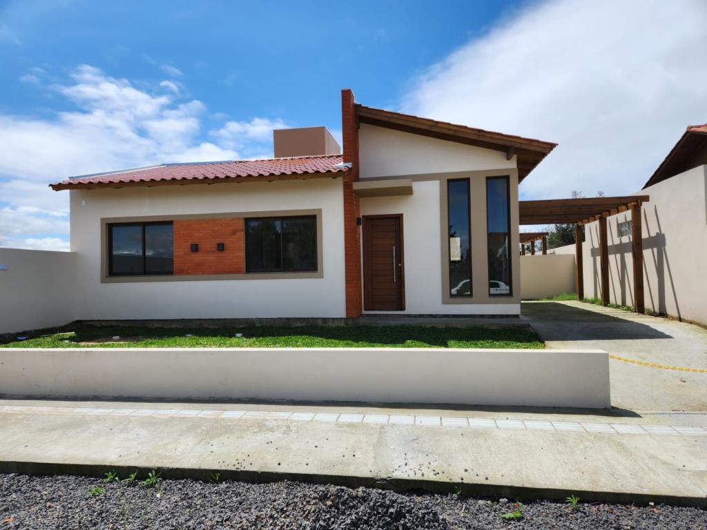 Casa à venda com 2 quartos, 67m² - Foto 1