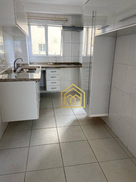 Apartamento à venda com 3 quartos, 128m² - Foto 18