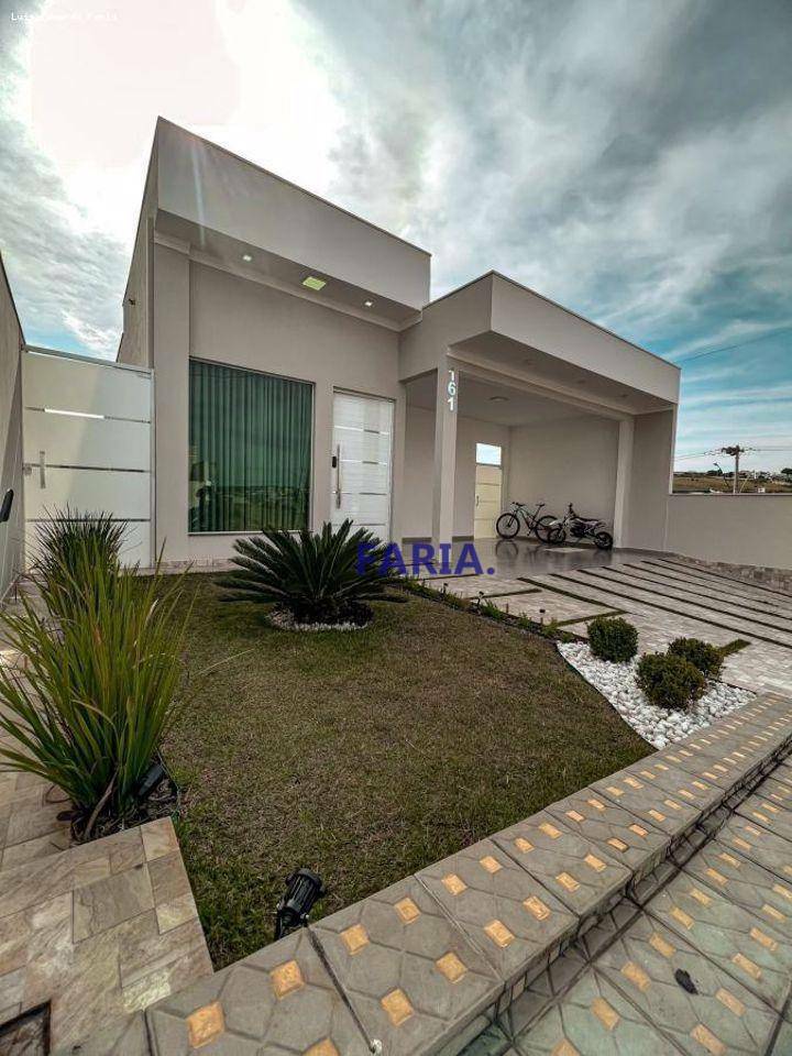 Casa de Condomínio à venda com 3 quartos, 220m² - Foto 1