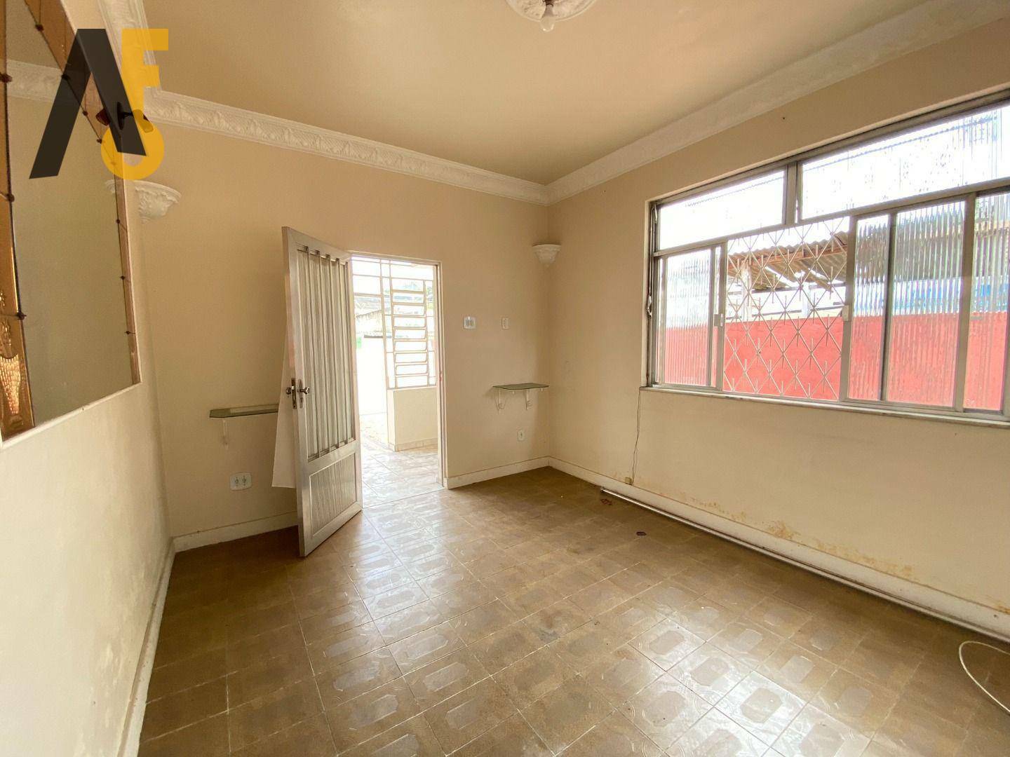 Casa à venda com 3 quartos, 130m² - Foto 14